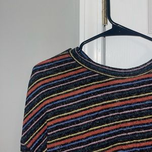 Long sleeve cropped light sweater